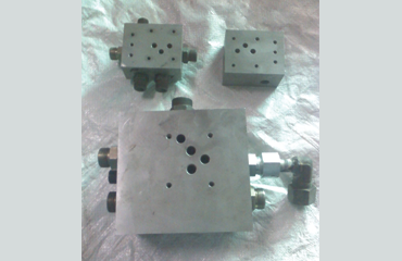 Manifold Block